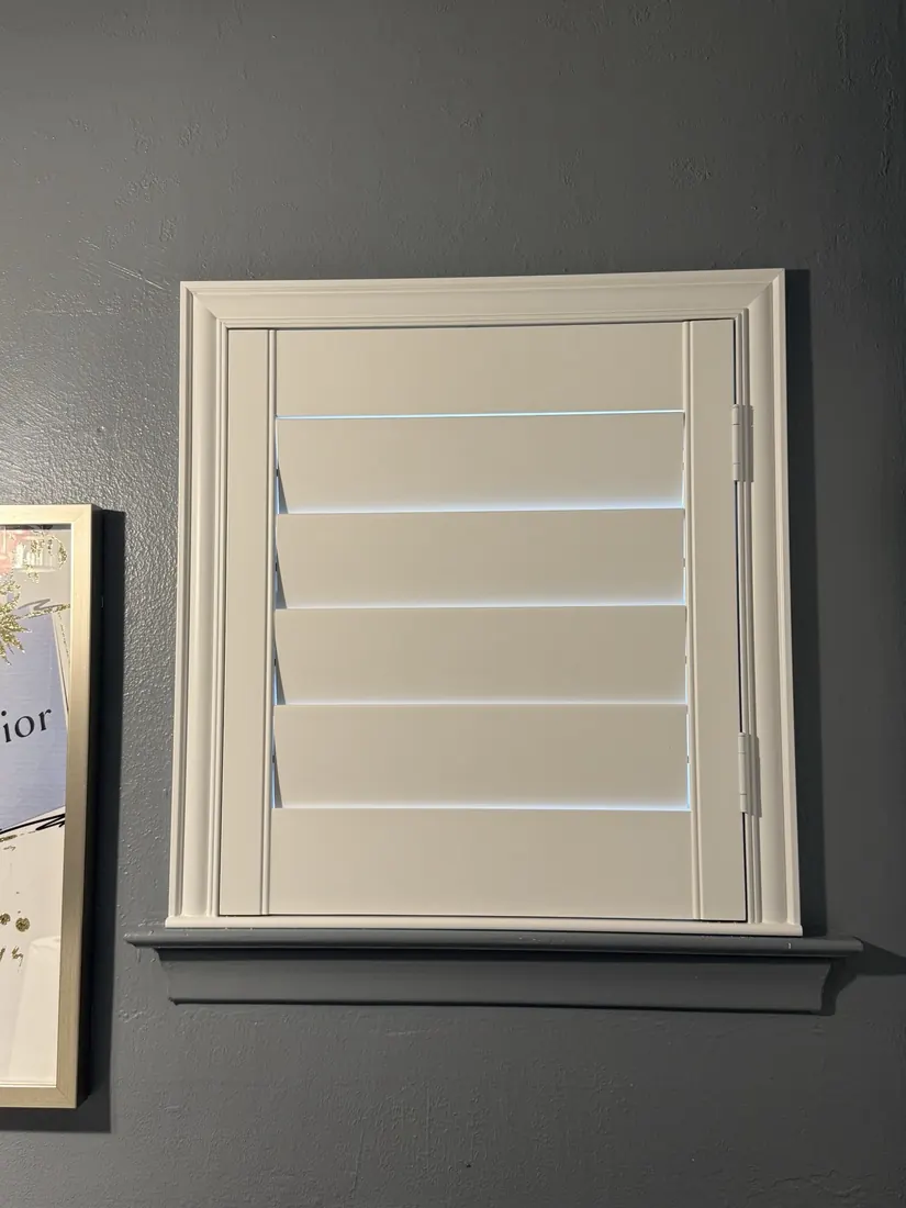 Accent window shutter